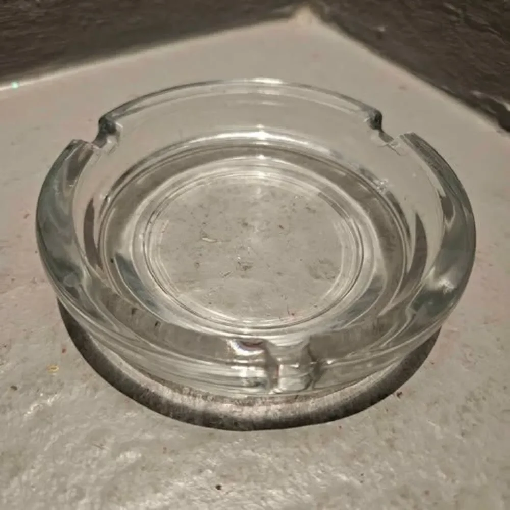 Clear Glass Ashtray 4